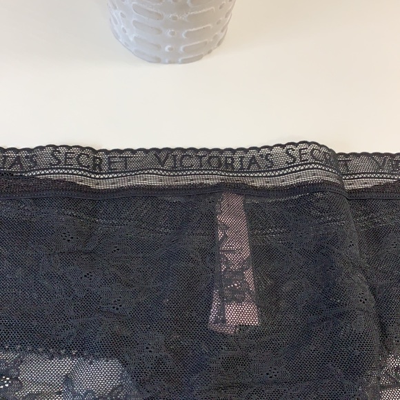 NWT. Victoria Secret hiphuggers - Picture 3 of 6